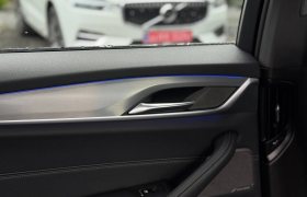 BMW 530i M